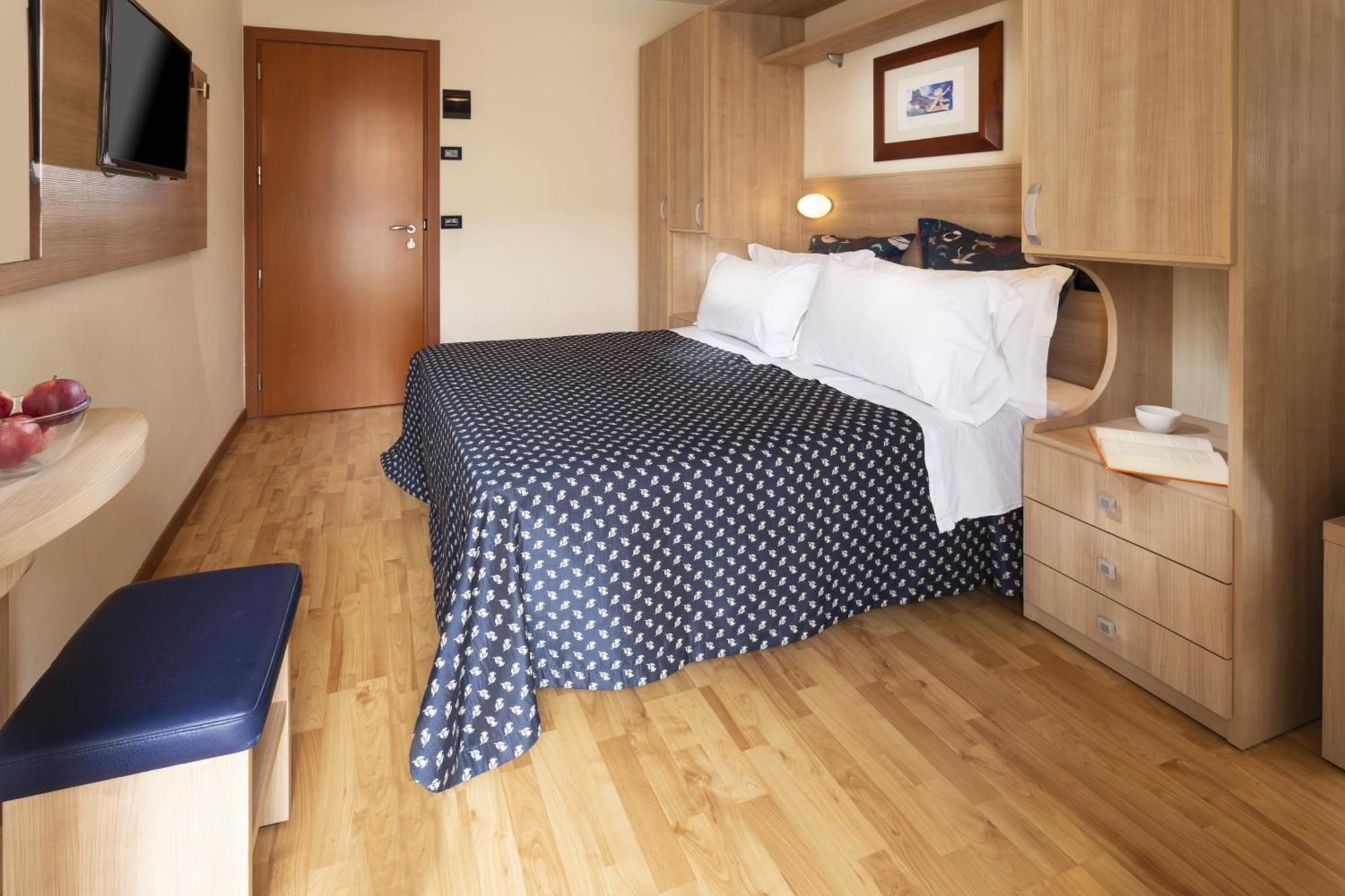 Hotel Baltic Римини Экстерьер фото